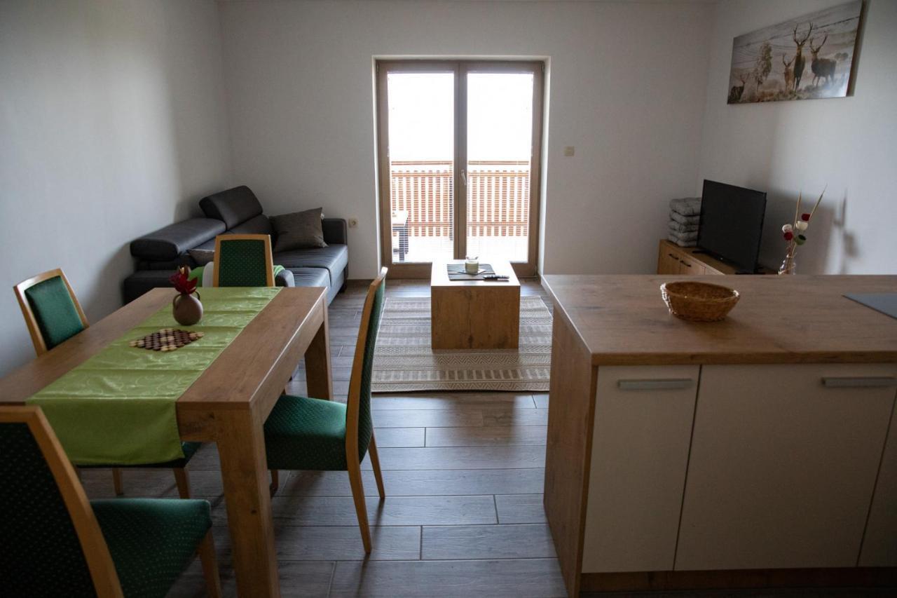 Apartmaji Hocka Koca 호코포호르예 외부 사진