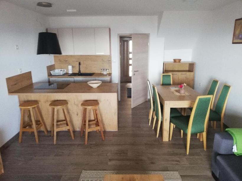 Apartmaji Hocka Koca 호코포호르예 외부 사진